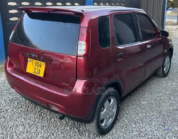 Suzuki Swift 2003 Maroon