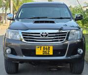 Toyota Hilux 2015 Gray for sale