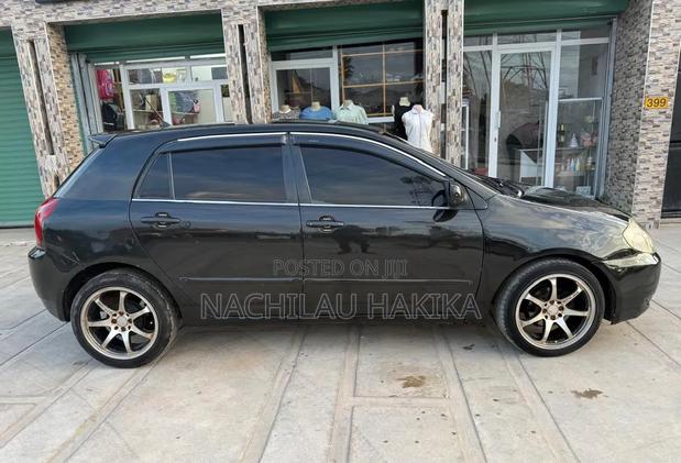 Toyota Corolla RunX 2001 Black