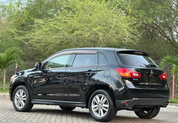 Mitsubishi RVR 2.0 2012 Black