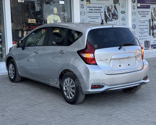 Nissan Note 1.6 Petrol 2017 Silver