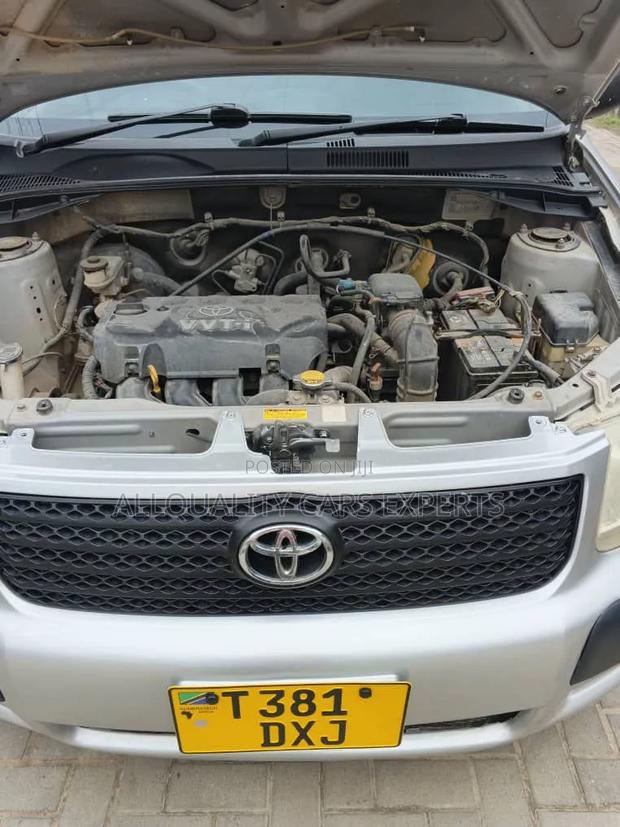 Toyota Probox 2004 Silver