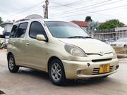 Toyota Fun Cargo 2004 Gold for sale