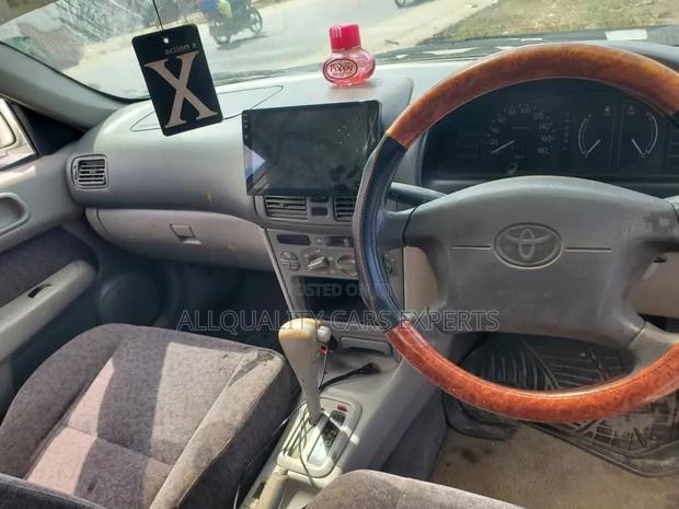 Toyota Corolla II 1998 White
