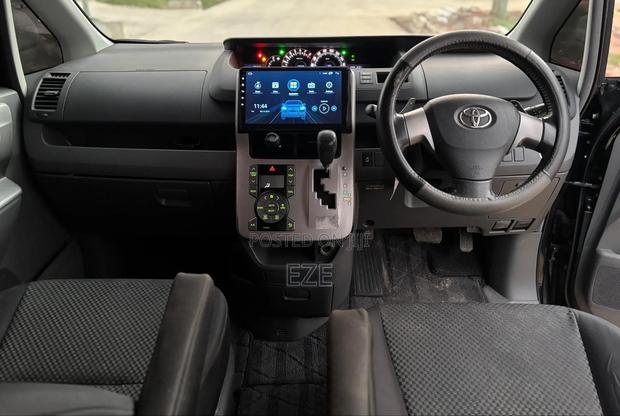 Toyota Noah 2009 Black