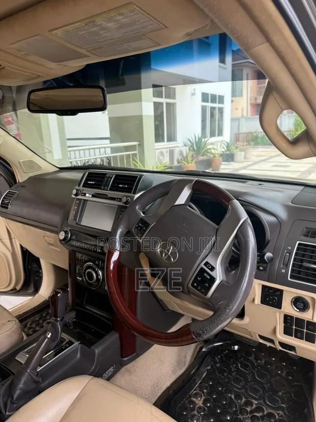 Toyota Land Cruiser Prado 2015 Gray