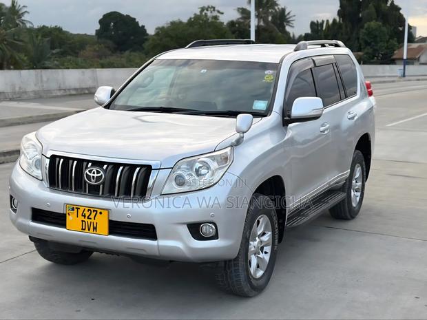 Toyota Land Cruiser Prado 2010