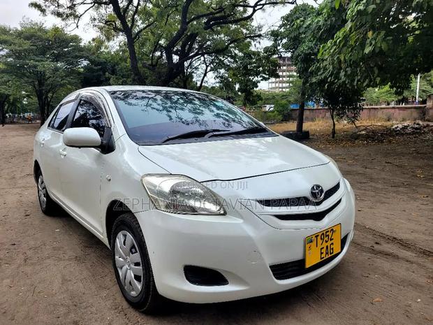 Toyota Belta 2007 White