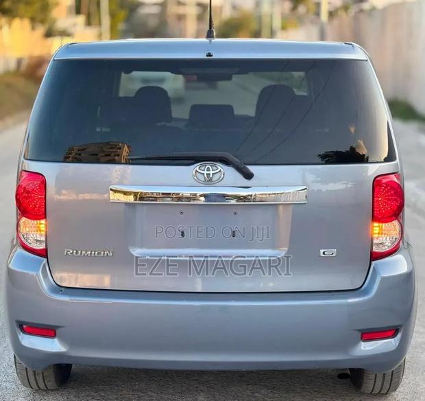 Toyota Corolla Rumion 2008 Gray