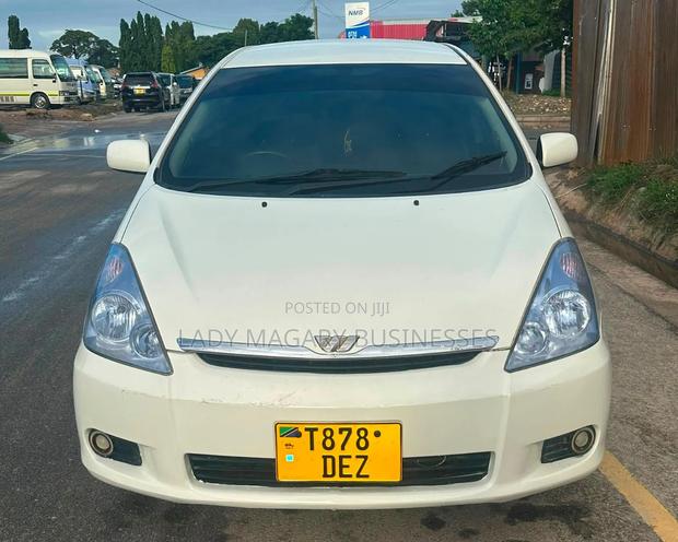 Toyota Wish 2004 White