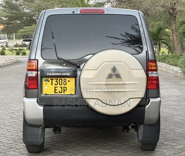 Mitsubishi Pajero 2007 Gray