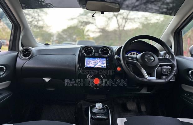 Nissan Note 1.2 Hybrid 2017 Gray