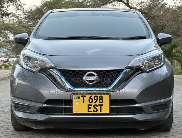 Nissan Note 1.2 Hybrid 2017 Gray