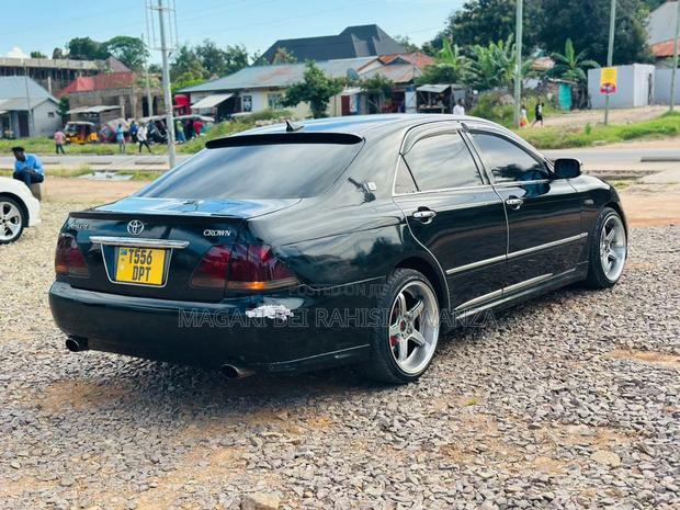 Toyota Crown 2009 Black