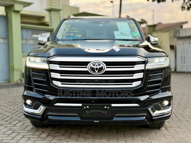 Toyota Land Cruiser 2025 Black