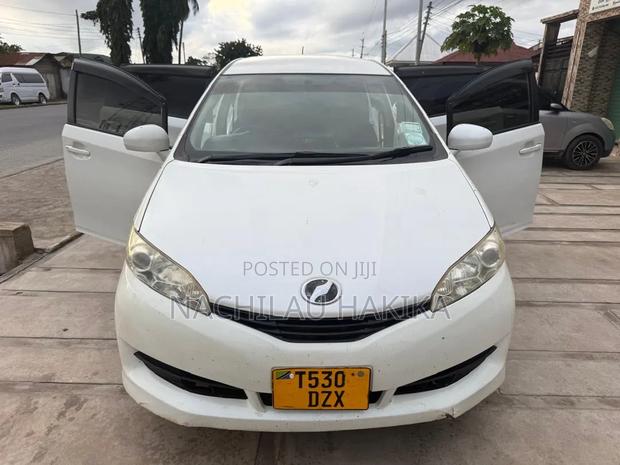 Toyota Wish 2011 White
