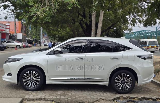Toyota Harrier 2016 White