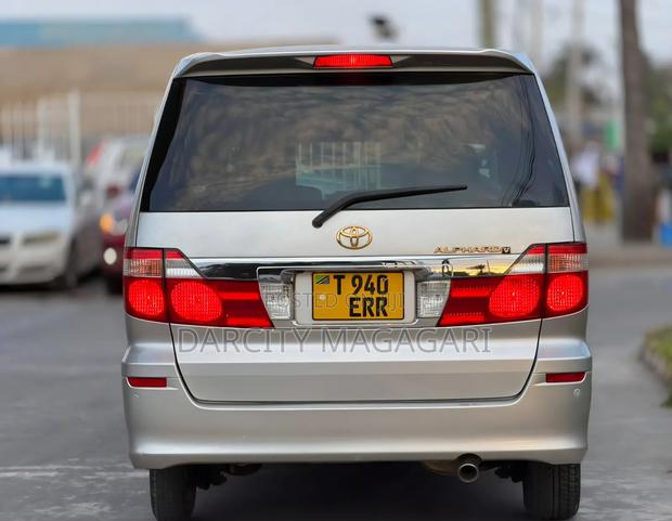 Toyota Alphard 2006 Silver
