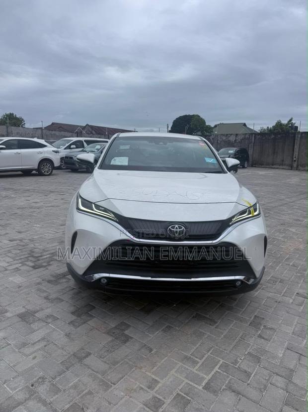 Toyota Harrier 2020 White