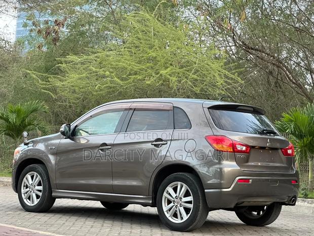 Mitsubishi RVR 2.0 2012 Gray