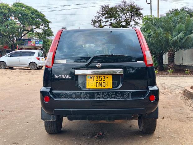Nissan X-Trail 2005 Black