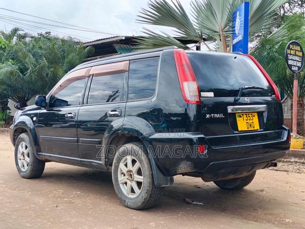 Nissan X-Trail 2005 Black