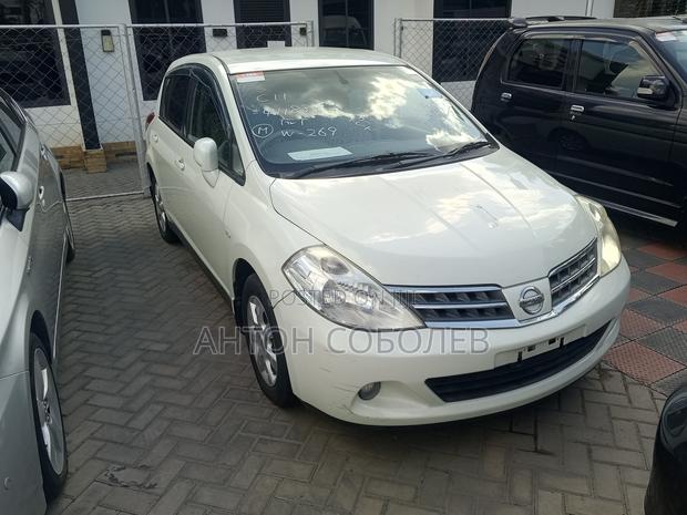 Nissan Tiida 2011 White