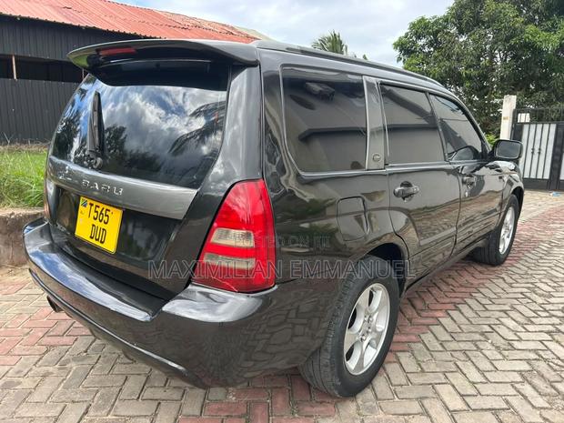 Subaru Forester 2010 Black