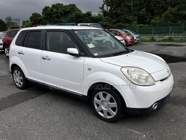Mazda Verisa 2006 Pearl