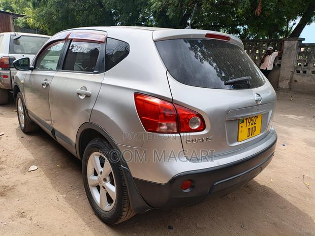 Nissan Dualis 2010 Silver