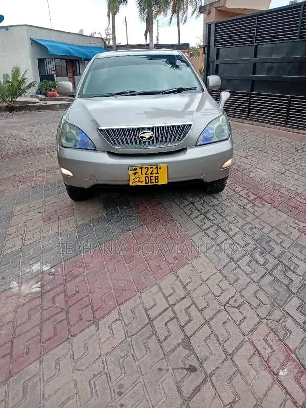Toyota Harrier 2005 Silver
