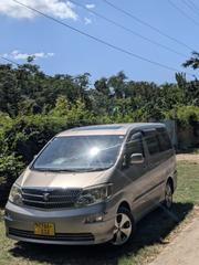 Toyota Alphard 2.4 Petrol FWD 2004 Gold for sale