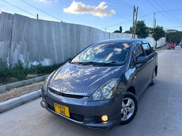 Toyota Wish 2006 Gray