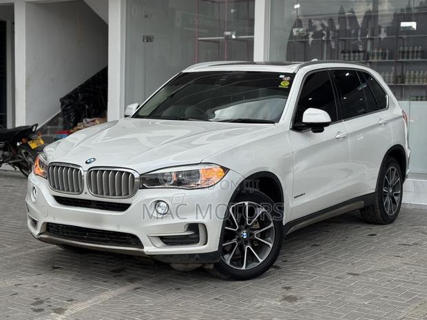 BMW X5 xDrive35d 4dr SUV AWD (3.0L 6cyl Turbodiesel 8A) 2015 White