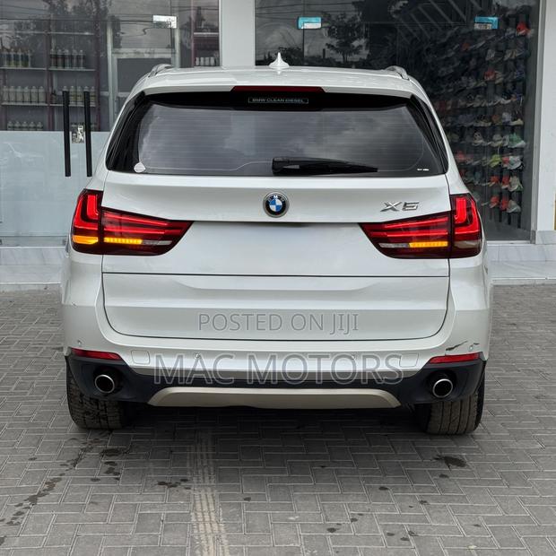 BMW X5 xDrive35d 4dr SUV AWD (3.0L 6cyl Turbodiesel 8A) 2015 White