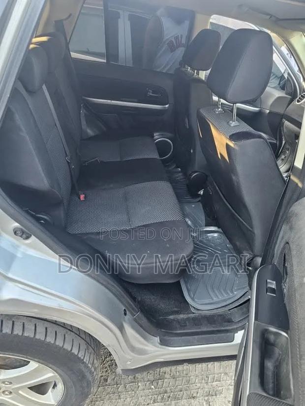 Suzuki Escudo 2008 Silver
