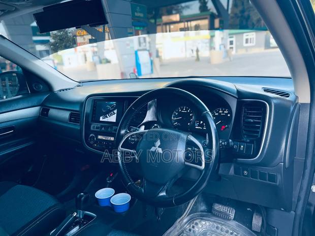 Mitsubishi Outlander 2014 Black