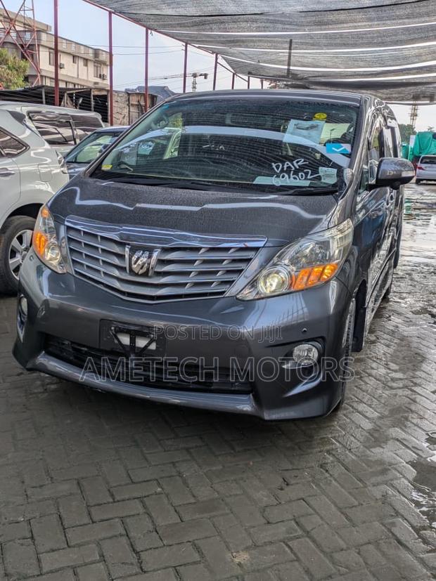 Toyota Alphard 2011 Gray