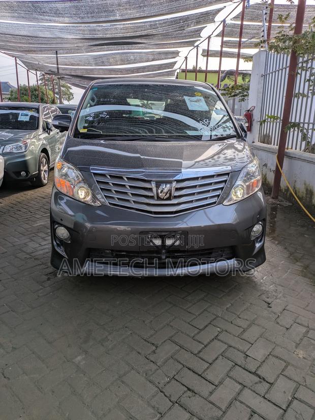Toyota Alphard 2011 Gray