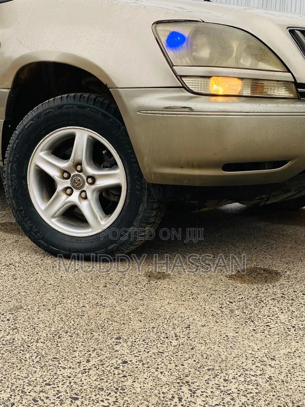 Toyota Harrier 2003 Gold