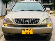 Toyota Harrier 2003 Gold for sale