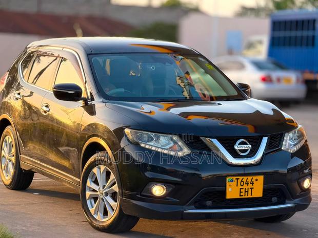 Nissan X-Trail 2015 Black
