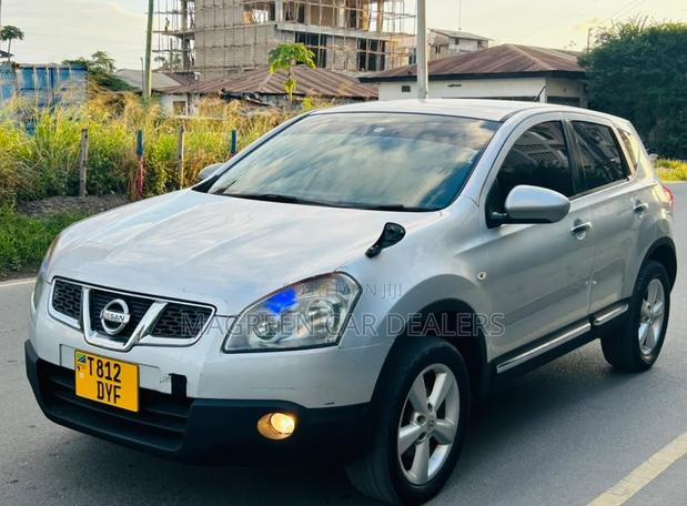 Nissan Dualis 2010 Silver