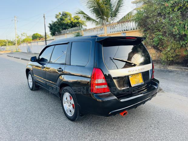 Subaru Forester 2005 Black