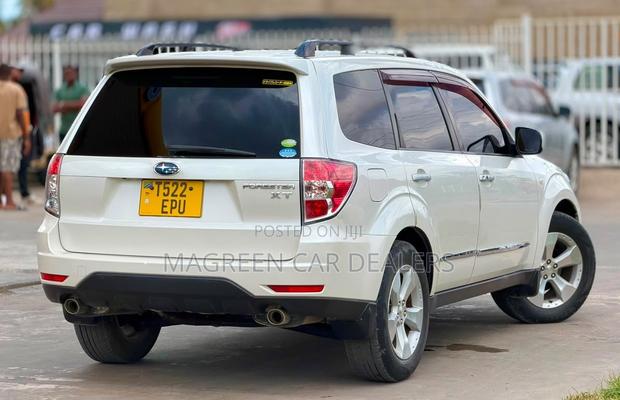 Subaru Forester 2010 White