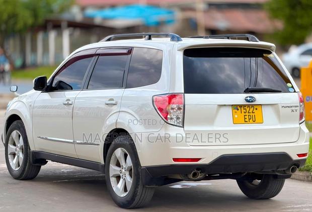 Subaru Forester 2010 White