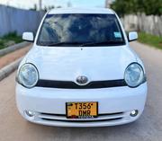 Toyota Sienta 2006 White for sale