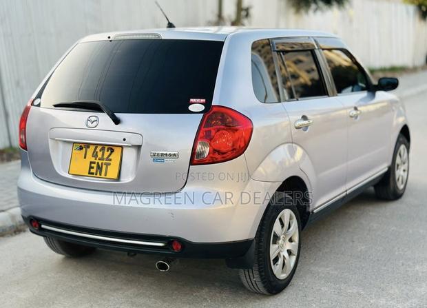 Mazda Verisa 2012 Silver