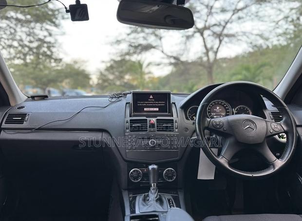 Mercedes-Benz C-Class 2009 Gray