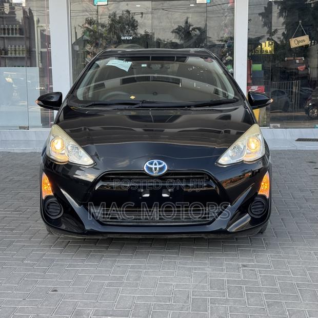 Toyota Aqua 2015 Black